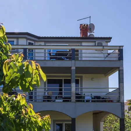 Apartment Bellavista Superior Funtana